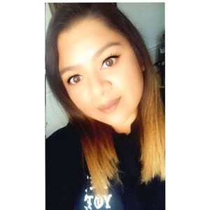 Meet your Posher, Isela